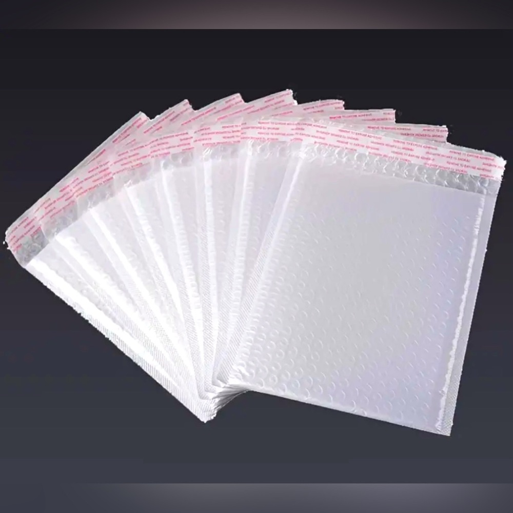 10 XL Bubble Padded Poly Mailers